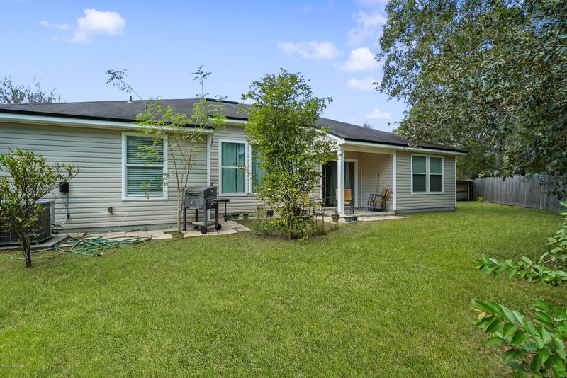4601 Glendas Meadow Dr, Jacksonville, FL 32210