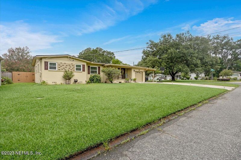 4604 Solandra Cir E, Jacksonville, FL 32210