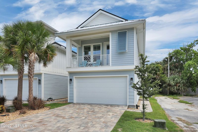 461 5th St N, Jacksonville Beach, FL 32250