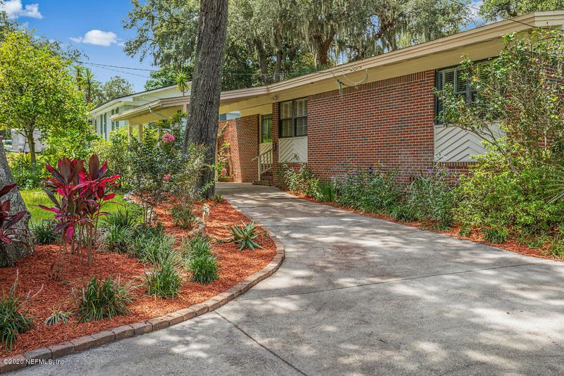 4616 Jocelyn Rd W, Jacksonville, FL 32225