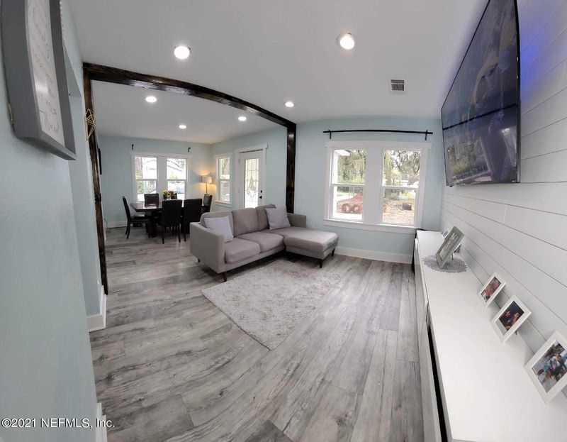4619 Trout River Blvd, Jacksonville, FL 32208