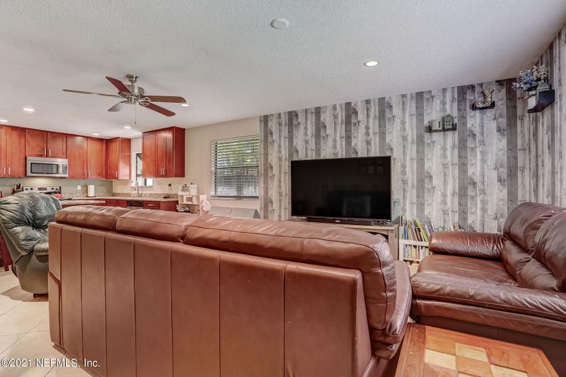 4622 Kerle St, Jacksonville, FL 32205