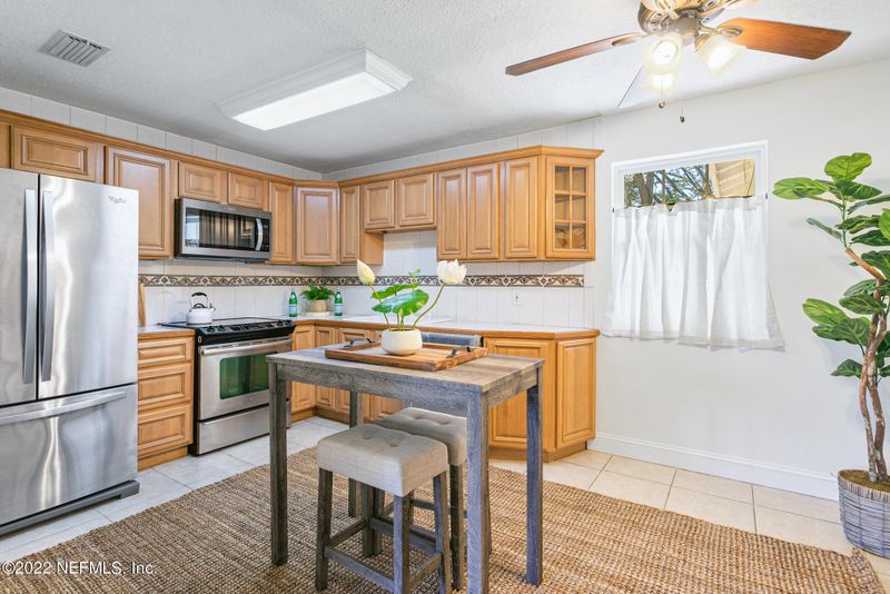 4631 Tanbark Rd, Jacksonville, FL 32210