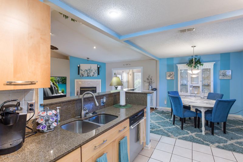 4636 Blue Stream Ln S, Jacksonville, FL 32224
