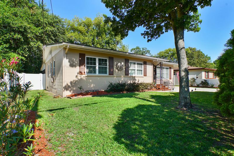 4640 Anvers Blvd, Jacksonville, FL 32210