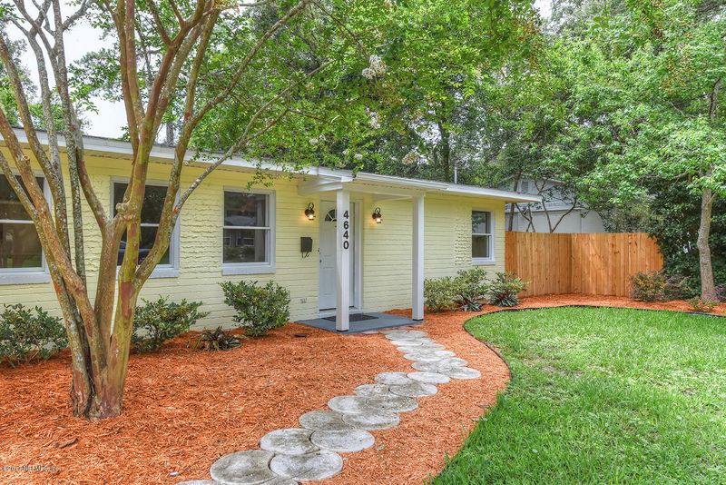 4640 Tanbark Rd, Jacksonville, FL 32210