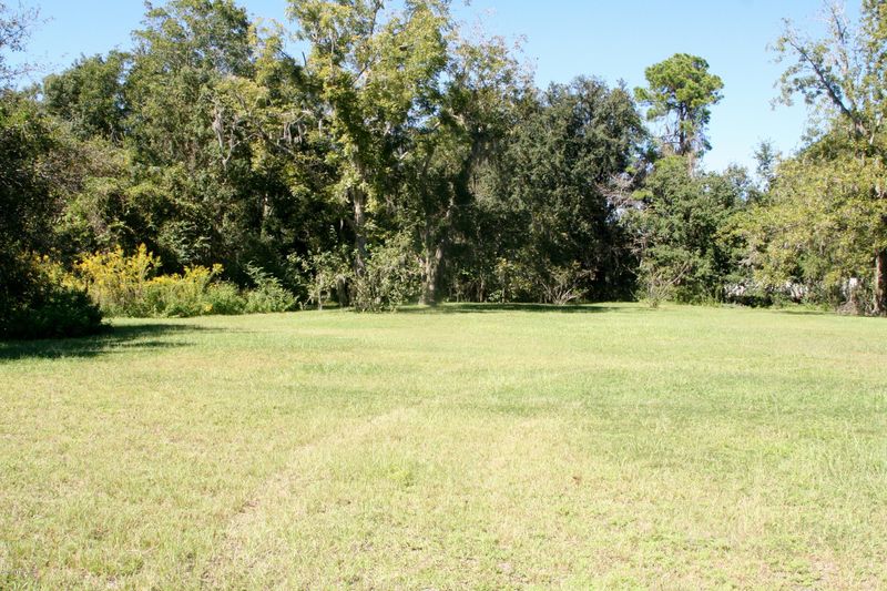 465 Starratt Rd, Jacksonville, FL 32218