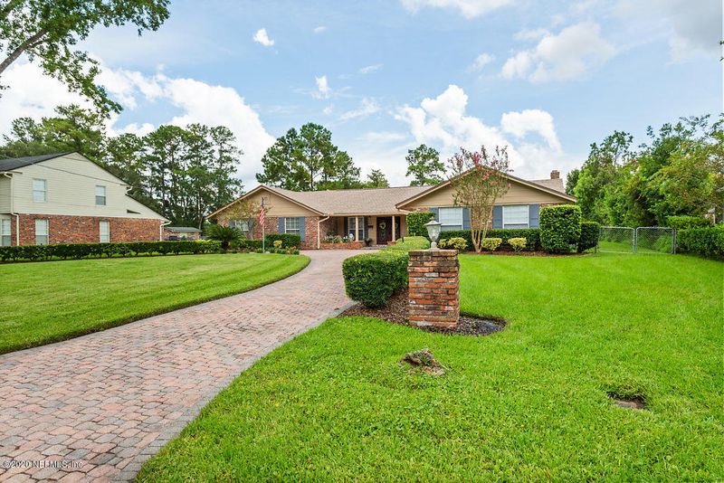 4654 Long Bow Rd S, Jacksonville, FL 32210