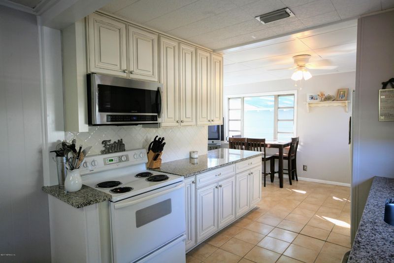 4658 Crescent St, Jacksonville, FL 32205