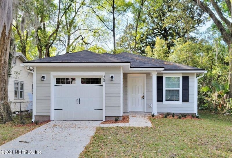 466 60th St W, Jacksonville, FL 32208