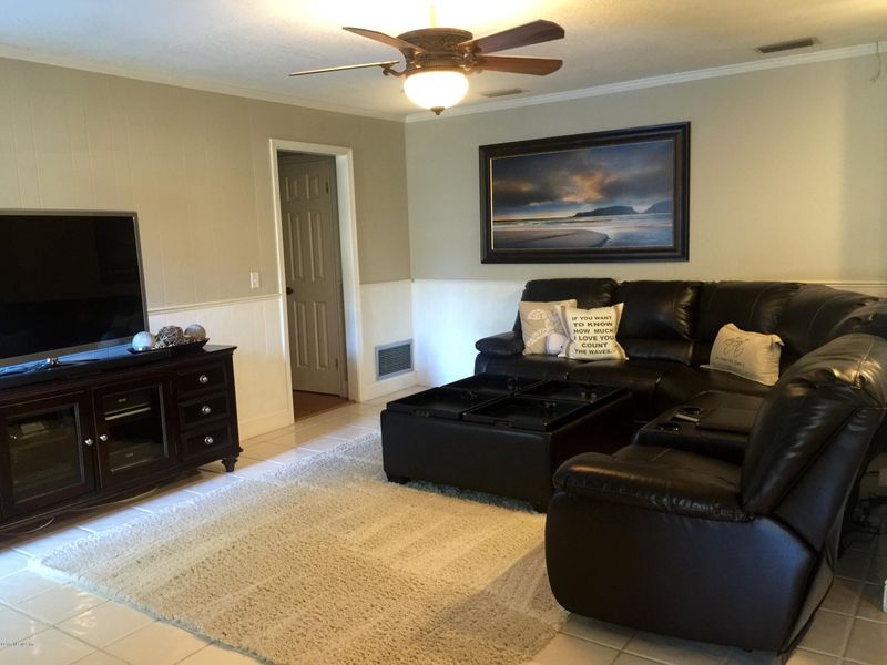 4661 Monument Point Dr, Jacksonville, FL 32225