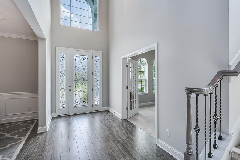 467 Cloisterbane Dr, St Johns, FL 32259