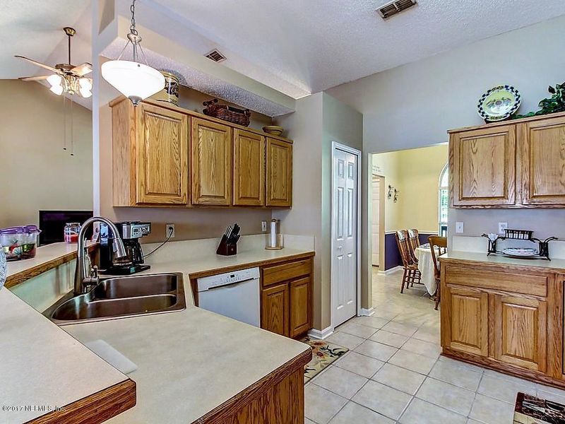 4670 Saddlehorn, Middleburg, FL 32068