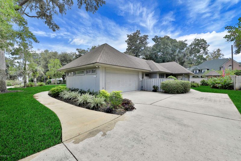 4674 Empire Ave, Jacksonville, FL 32207