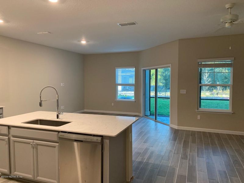 468 Albany Bay Blvd, St Johns, FL 32259