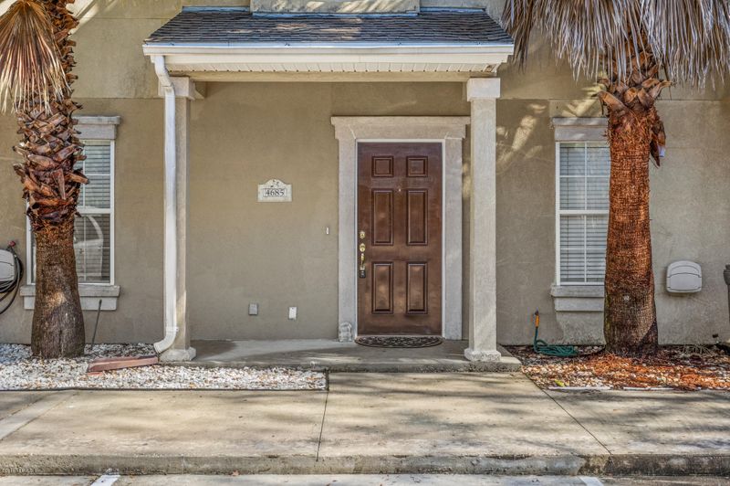 4685 Barnes Rd, Jacksonville, FL 32207