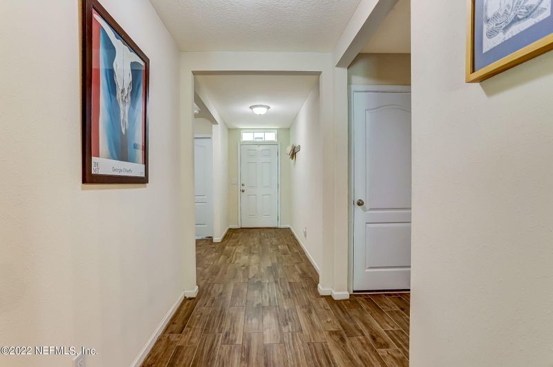 471 Harley Dr, Jacksonville, FL 32218