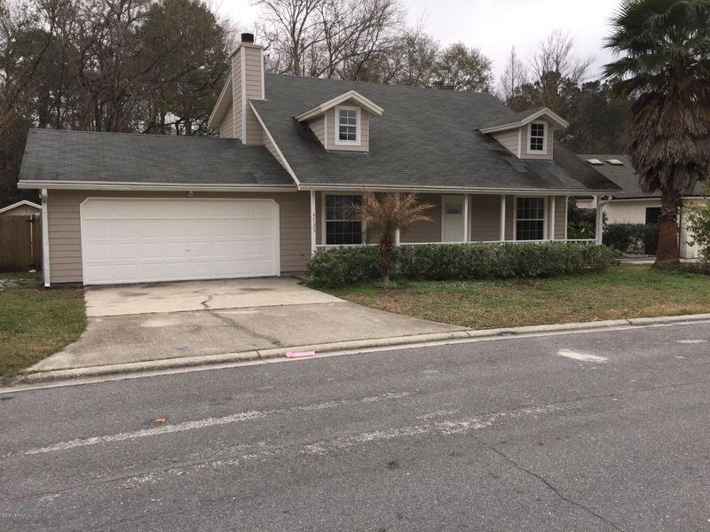4733 Riverine Dr, Jacksonville, FL 32210