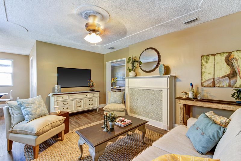 4740 Colonial Ave, Jacksonville, FL 32210