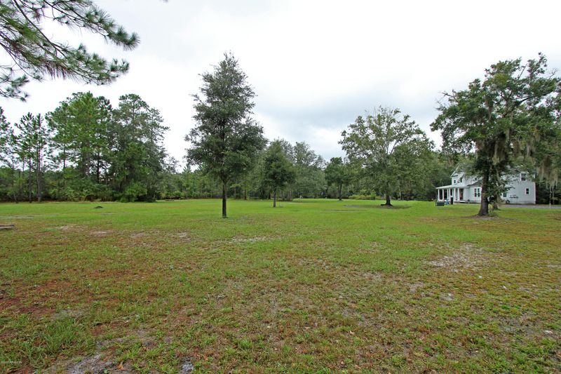 475 Greenbriar Rd, St Johns, FL 32259