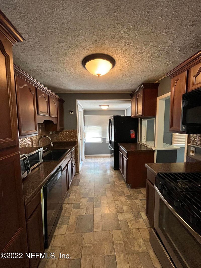 4752 Myrtlewood Rd, Jacksonville, FL 32210