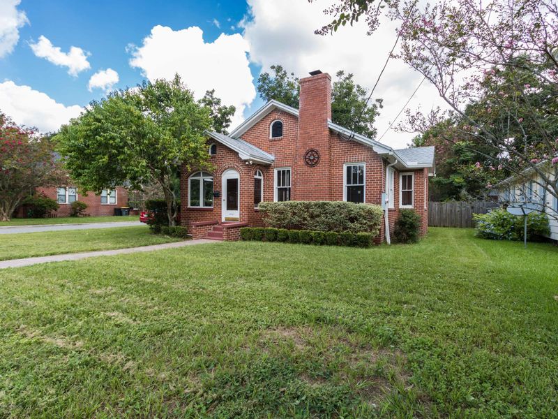 4767 College St, Jacksonville, FL 32205
