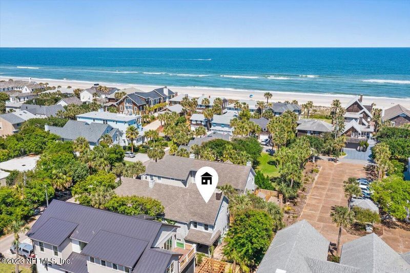 48 Coral St, Atlantic Beach, FL 32233