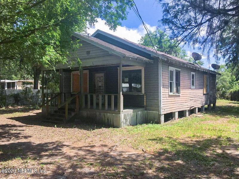 48 Kirk Rd, Jacksonville, FL 32218