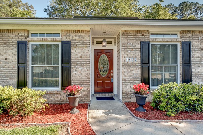 4802 Secret Harbor Dr N, Jacksonville, FL 32257