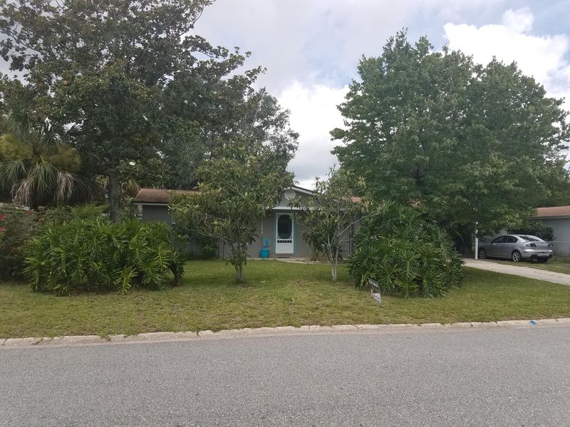 482 Mako Dr, Atlantic Beach, FL 32233