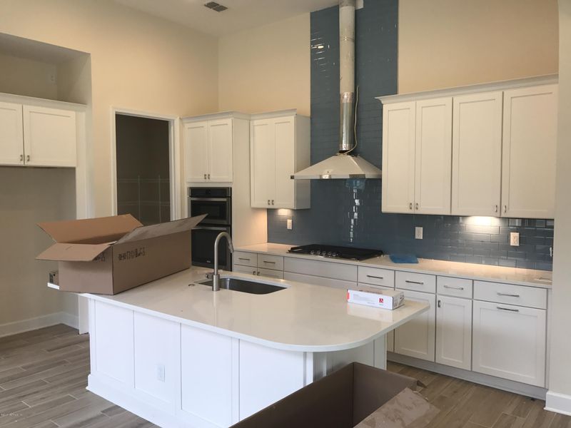 482 Wingstone Dr, Jacksonville, FL 32081