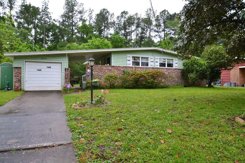 4824 Oakside Dr, Jacksonville, FL 32244