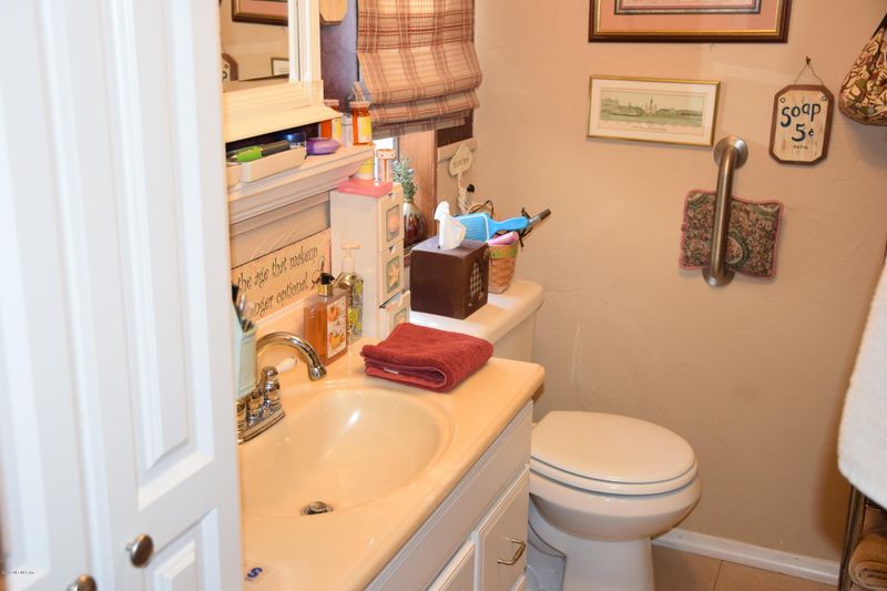 4825 Irving St, Hastings, FL 32145