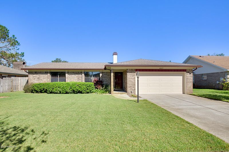4827 Brierwood Rd S, Jacksonville, FL 32257