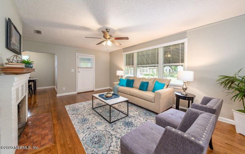 4827 Lawnview St, Jacksonville, FL 32205