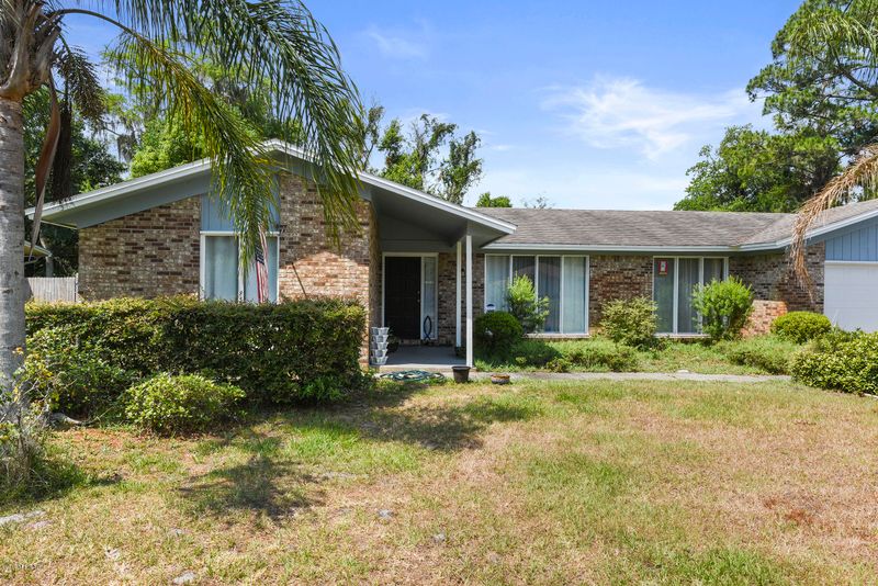 4828 Tara Woods Dr E, Jacksonville, FL 32210