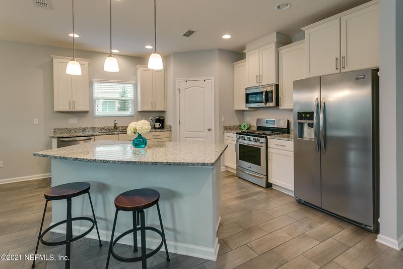 4833 Reef Heron Cir, Jacksonville, FL 32257