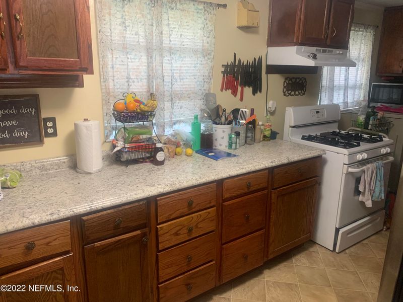 484 W 58th St, Jacksonville, FL 32208