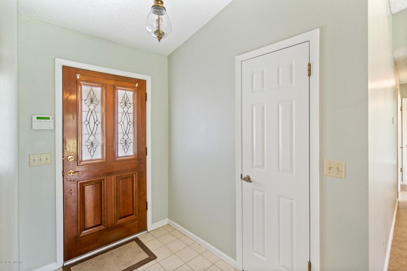 4841 Brierwood Rd, Jacksonville, FL 32257