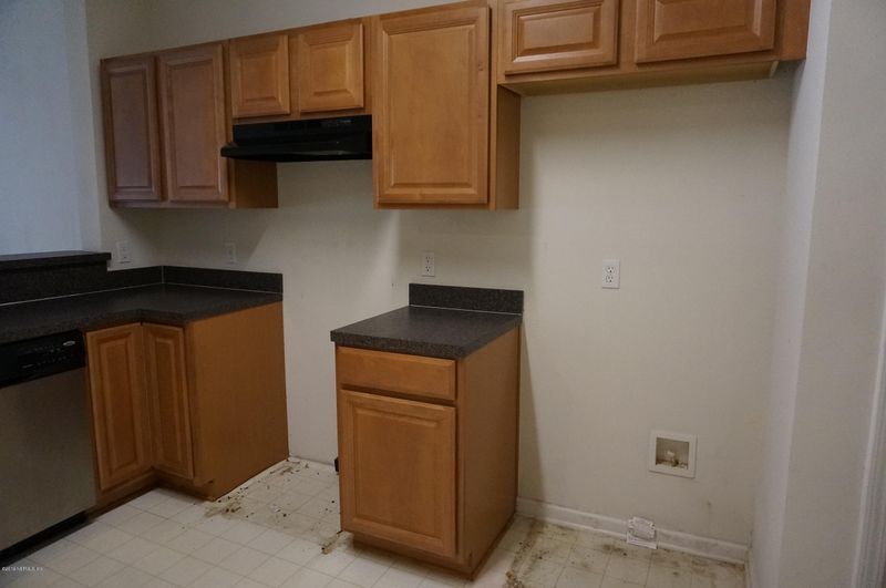 4842 Playpen Dr, Jacksonville, FL 32210