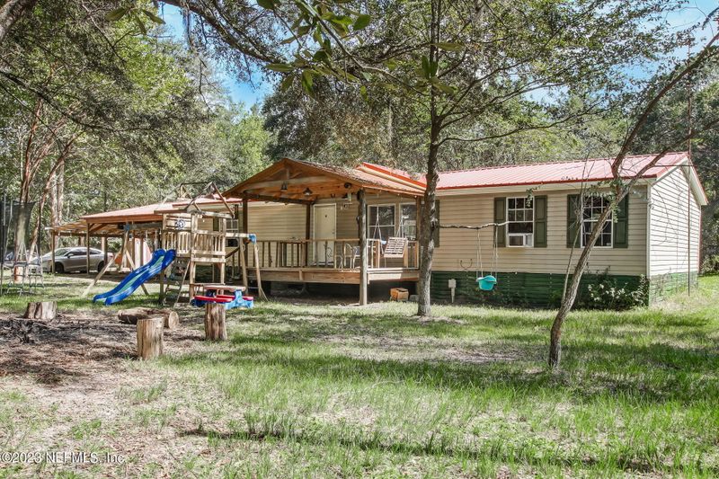 48485 Crawford Ln, Hilliard, FL 32046