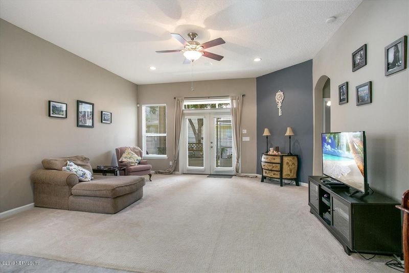 485 Candlebark Dr, Jacksonville, FL 32225
