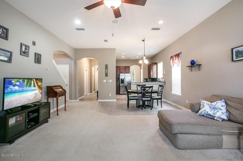 485 Candlebark Dr, Jacksonville, FL 32225