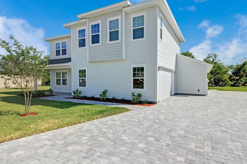 4860 Yacht Basin Dr, Jacksonville, FL 32225