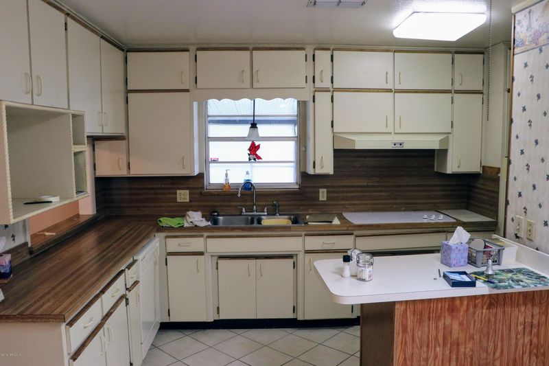 4879 Brighton Dr, Jacksonville, FL 32217