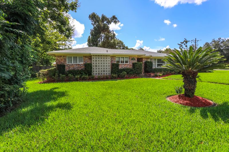 4906 River Basin Dr S, Jacksonville, FL 32207