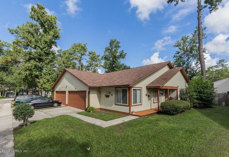 491 Newport Dr E, Orange Park, FL 32073