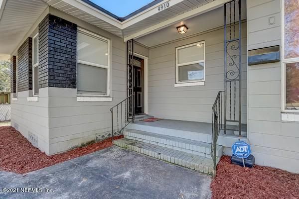 4910 Spring Glen Rd, Jacksonville, FL 32207