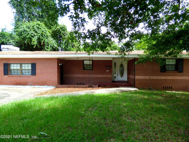 4911 Perrine Dr, Jacksonville, FL 32210