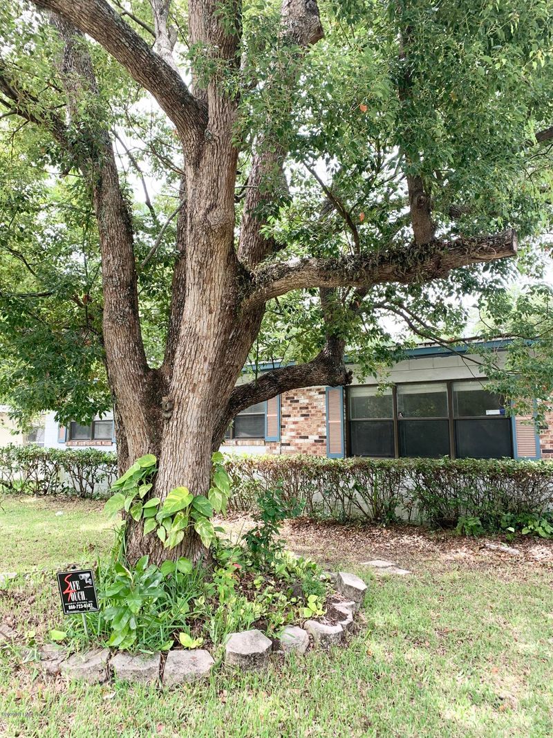 4911 Spring Glen Rd, Jacksonville, FL 32207